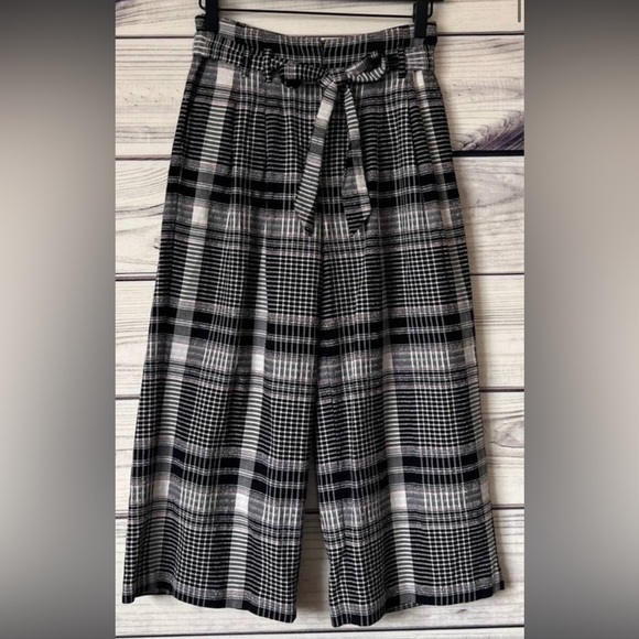 Women’s Anthropologie Ett Twa Black & White Plaid Cropped Wide Leg Pants - Picture 3 of 3